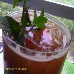 Minted Tomato, Rhubarb and Lime Cooler_image