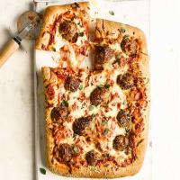 Deep-dish meatball marinara pizza_image