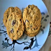 Gluten-Free Chickpea-Flour Chocolate Chunk Cookies with Peanut Butter and Oats image
