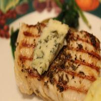 Turkey Steaks With Spinach, Pears, & Blue Cheese_image