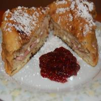 Bennigan's Monte Cristo Sandwich image
