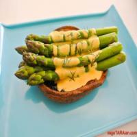 Steamed Vegetables with Hollandaise Sauce_image