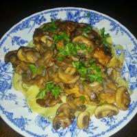 Veal or Chicken Scaloppine Marsala_image