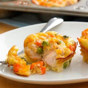 Impossibly Easy Mini Chicken Pot Pies_image