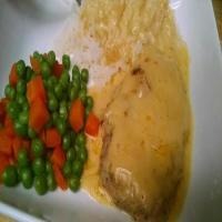 PORK CHOPS IN CHEESE SAUCE_image