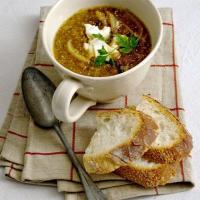 Roasted onion soup with goat's cheese toasts image
