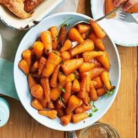 Caramelised honey carrots image