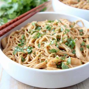 Easy Thai Peanut Chicken Noodles_image