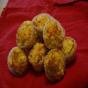 Cheesy Bacon Cheddar-Topped Muffins_image