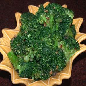 Broccoli With Asian Style Dressing_image