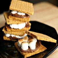 Nutella S'mores image