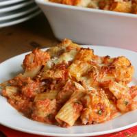 Baked Rigatoni with Cauliflower in a Spicy Pink Sauce_image