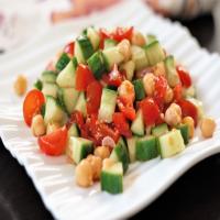 Indian Chickpea Chaat Salad_image