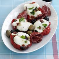 Mozzarella peppers with chunky Italian dressing image