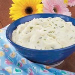 Sour Cream 'n' Chive Potatoes_image