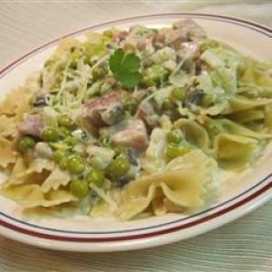 Farfalle with Ham and Peas_image