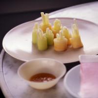 Cold Fruit Sushi with Honey Dipping Sauce_image