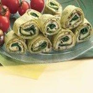 Greek Spinach-Turkey Wraps_image