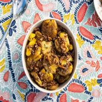 Potatoes with Garlic Butter and Toasted Pecans_image