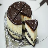 Chocolate Cookie Cheesecake image