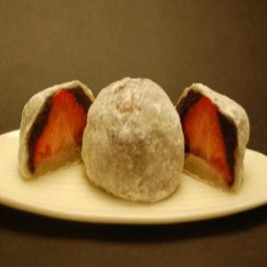 MOCHI WITH STRAWBERRY BROWNIE FILLING_image