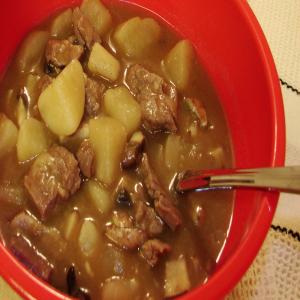 Broedlaewend (Romanian Beef Soup)_image