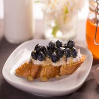 Crostini with Blueberries & Honey Pecan Cream Cheese Spread_image