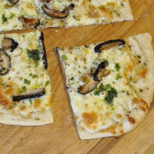 White Pizza with Porcinis_image