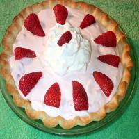 Easy strawberry cream pie image