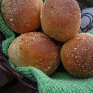 Pan de Sal - Filipino Bread Rolls_image