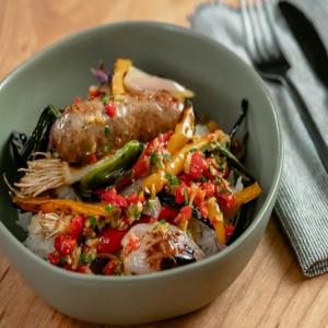 Broiler Sausage, Peppers and Onions with Pepper Relish_image
