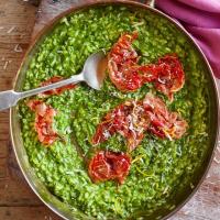 Green spinach & lemon risotto with crispy prosciutto_image