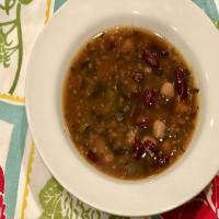 Instant Pot® Vegan Quinoa and Kale Minestrone Soup_image