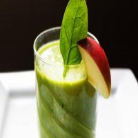 Spinach-Apple-Peach Smoothies_image