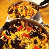 Spanish Seafood Paella / Paella de Mariscos image
