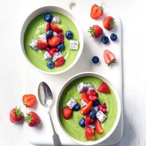Green rainbow smoothie bowl image