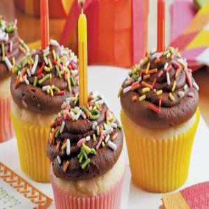 Gluten-Free Celebration Cupcakes_image