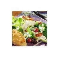 Mixed Greens with Pear and Pecan Salad_image