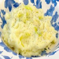 Irish Colcannon (Creamy Potatoes and Cabbage) image