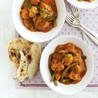 Chicken, potato & green bean curry image