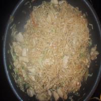 Quick and Easy Chicken Lo Mein_image