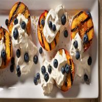 Grilled Peaches With Dukkah and Blueberries_image