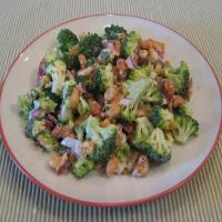 Broccoli Cashew Salad image