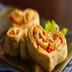 Red Pepper-Filled Appetizer Hearts_image