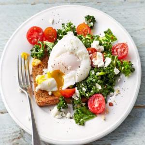 Kale, tomato & poached egg on toast_image