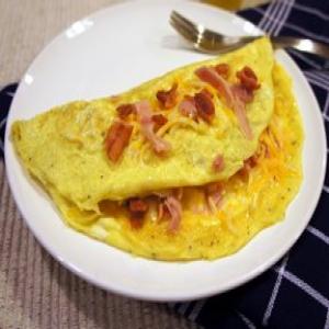 Bacon and Cheese Omelette Recipe_image
