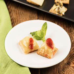 Baked Cheese Appetizer_image