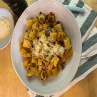 Pasta with Butternut Squash and Mushrooms image