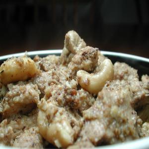Chicken and Cashew Nuts in Black Spices image
