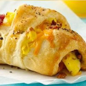 Bacon, Egg and Cheese Sandwiches_image